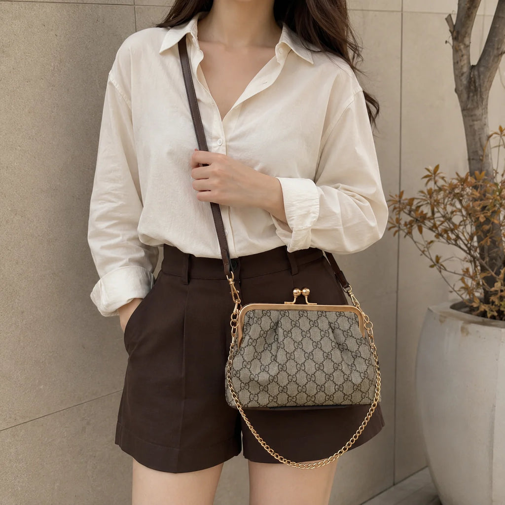 New Fashionable Makeup Bag SCB1026071302