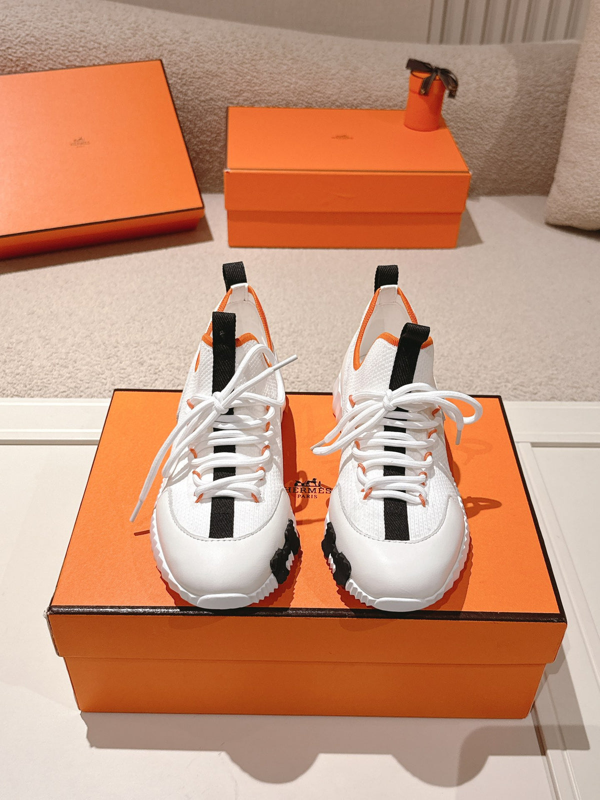 H Classic Couple Style Fly Knit Casual Sneakers 0726060802