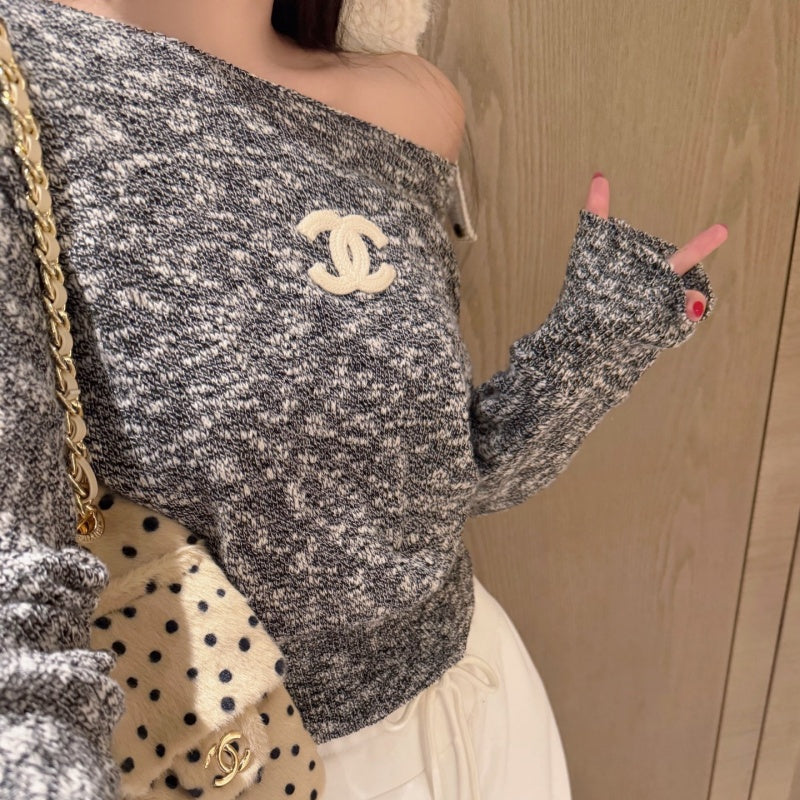 New Fashion Women's CC Off Shoulder Knit Long Sleeve Top CQQ1326092404