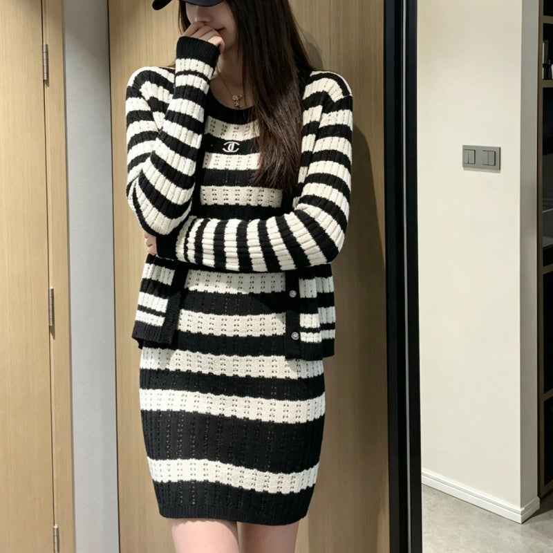 New Fashion Women's Striped Knit 2-Piece Set  DM1326092429