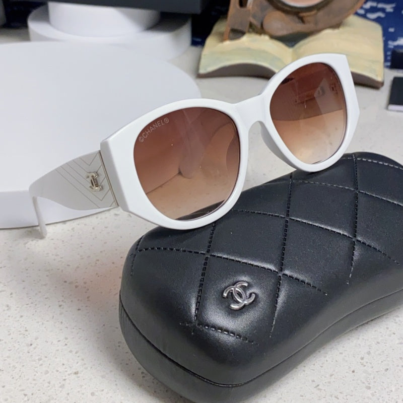 Women's Luxury Round Frame Sunglasses LD1326092819