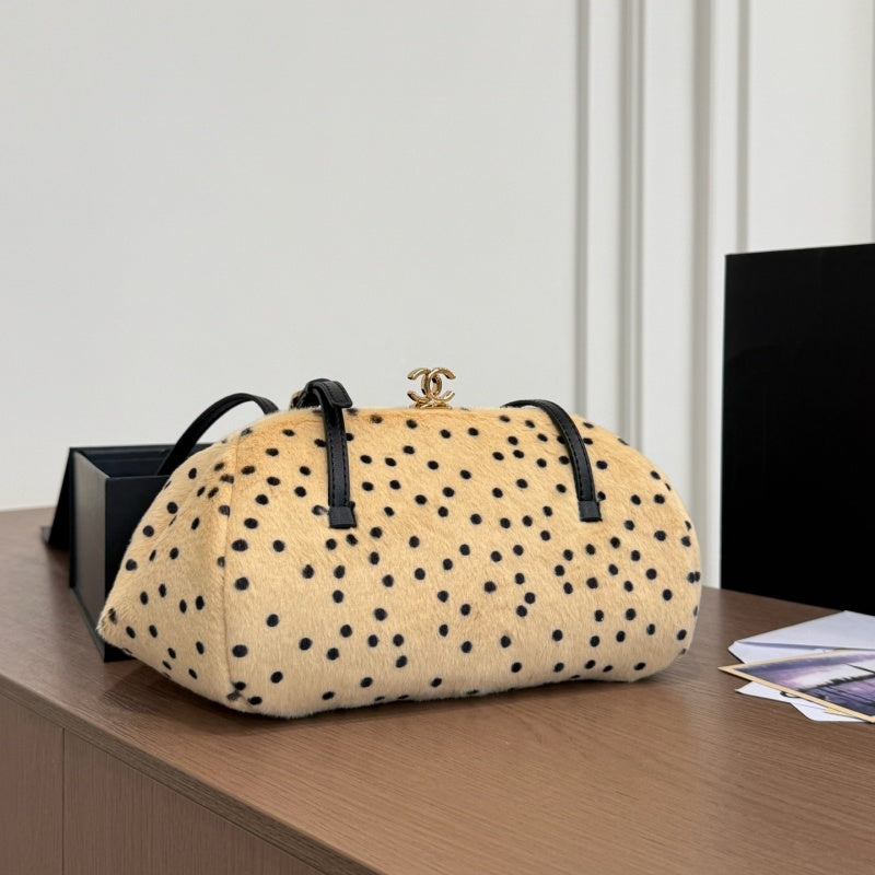 New Fashion Women CC Bowling Handbag CWT1326092918