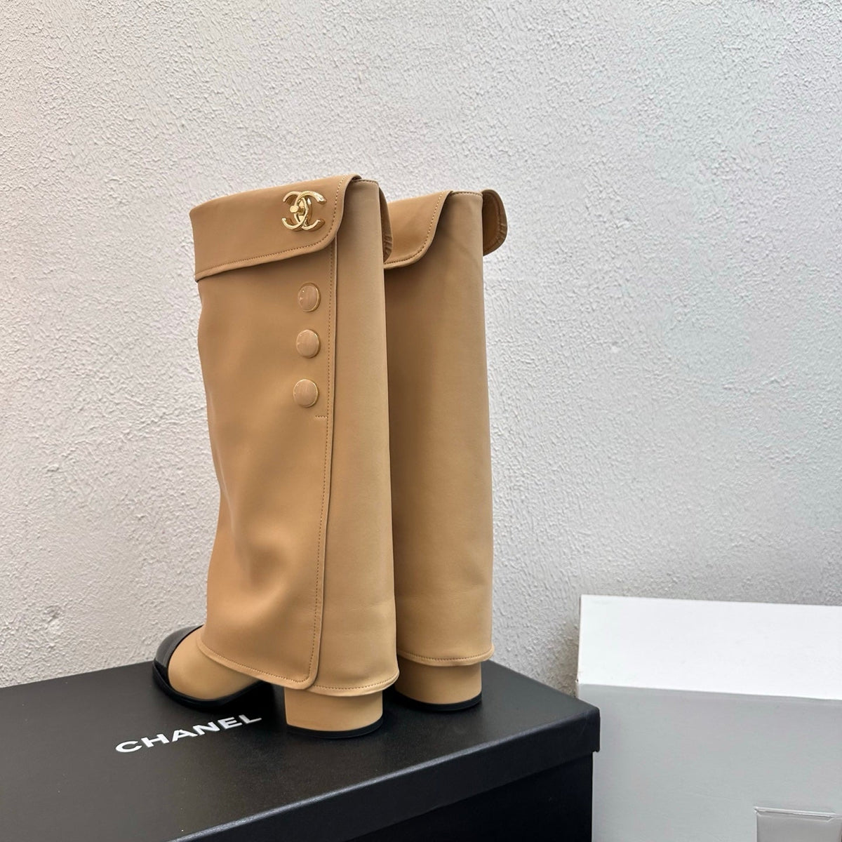 New Fashion Women's CC High Boots NK1326093010