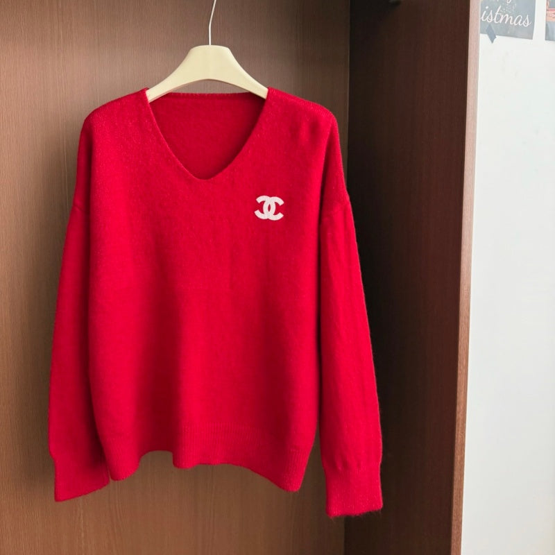 New Fashion Women's CC Christmas Red V-Neck Knit Sweater DM1326100813